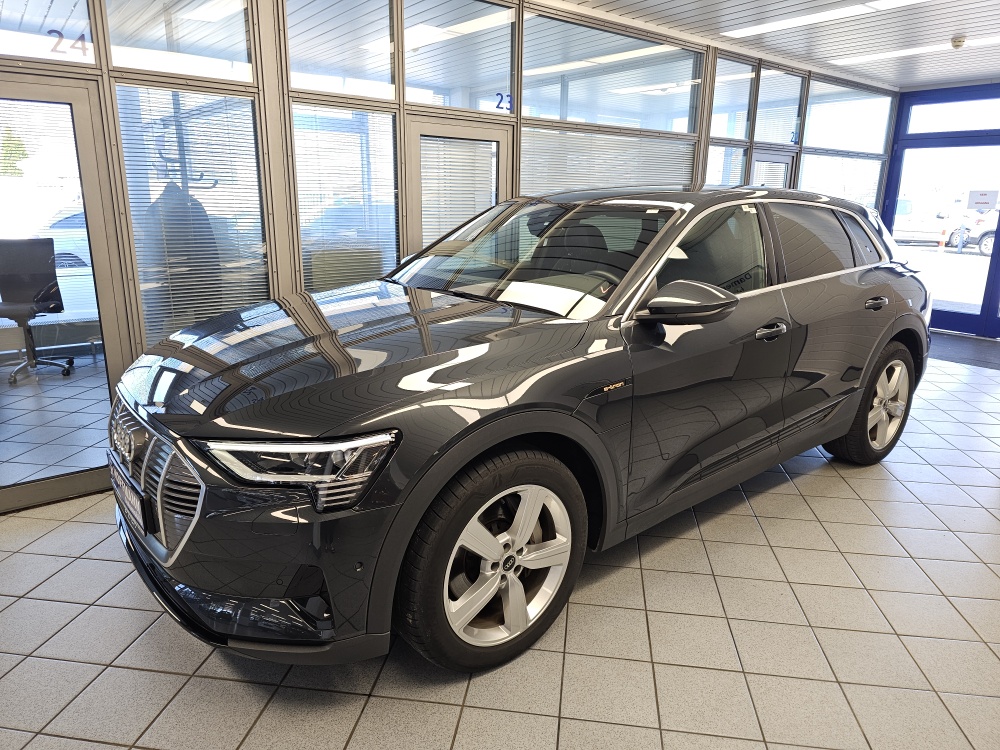 Audi e-tron  für nur 28.900,- € bei Hoffmann Automobile in Wolfsburg kaufen und sofort mitnehmen