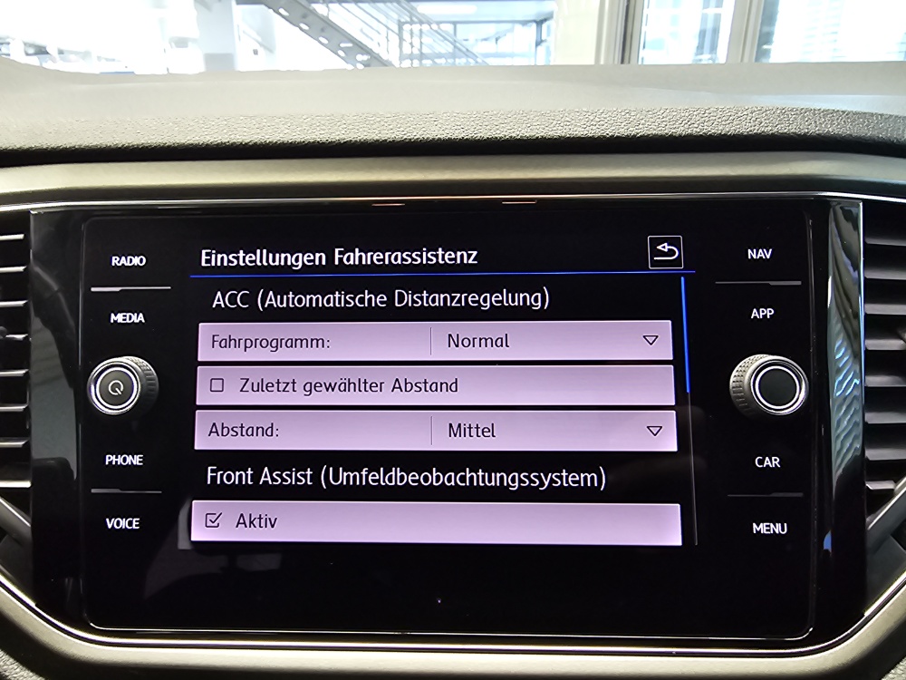 VW T-Roc bei Hoffmann Automobile in Wolfsburg kaufen und sofort mitnehmen - Bild 13