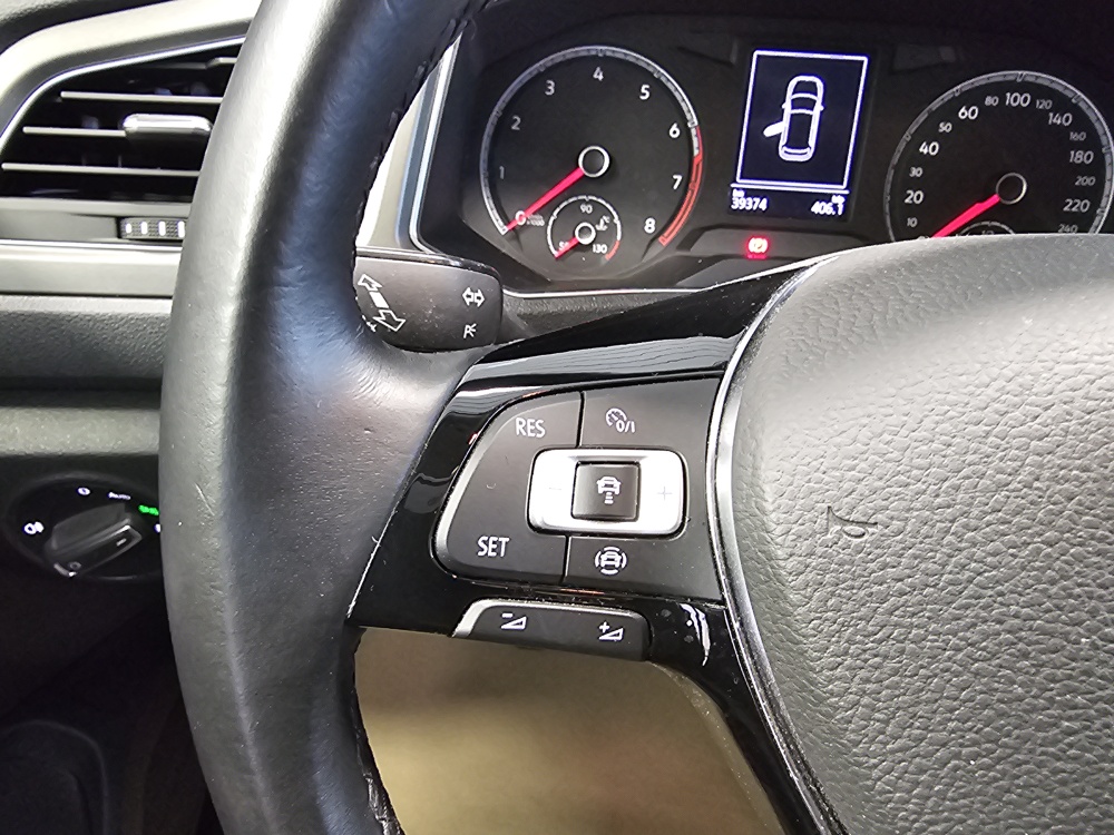 VW T-Roc bei Hoffmann Automobile in Wolfsburg kaufen und sofort mitnehmen - Bild 18