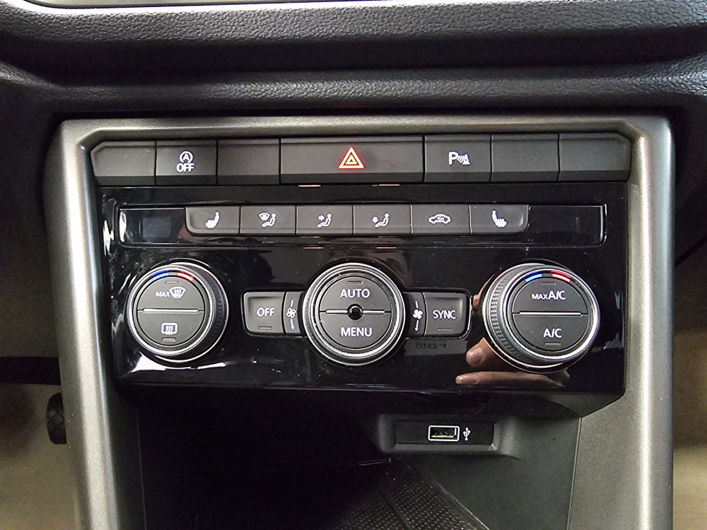 VW T-Roc bei Hoffmann Automobile in Wolfsburg kaufen und sofort mitnehmen - Bild 8