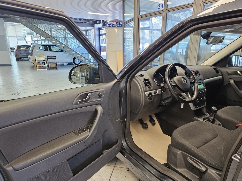 Skoda Yeti bei Hoffmann Automobile in Wolfsburg kaufen und sofort mitnehmen - Bild 14