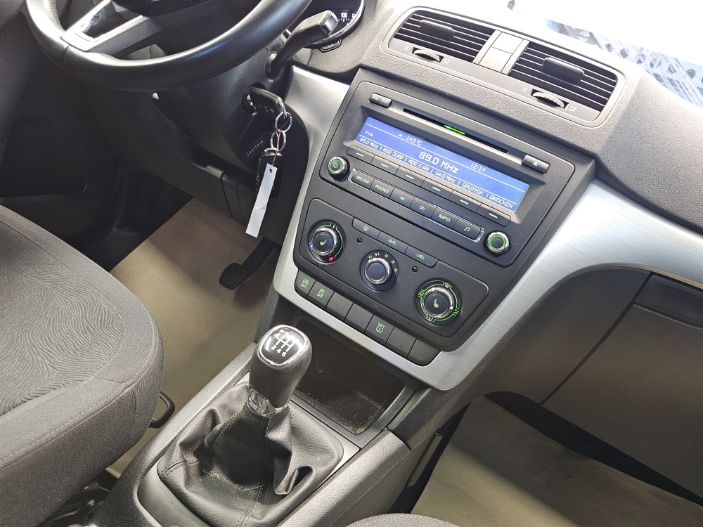 Skoda Yeti bei Hoffmann Automobile in Wolfsburg kaufen und sofort mitnehmen - Bild 7