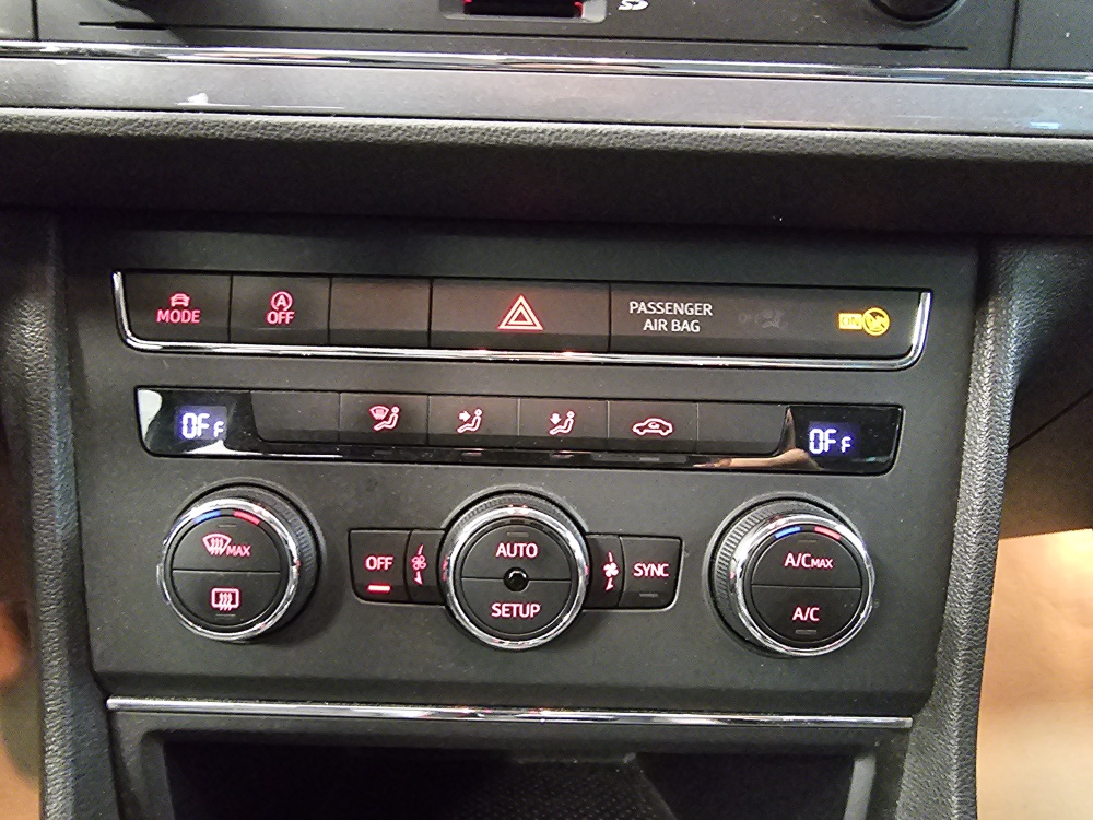 Seat Leon bei Hoffmann Automobile in Wolfsburg kaufen und sofort mitnehmen - Bild 10