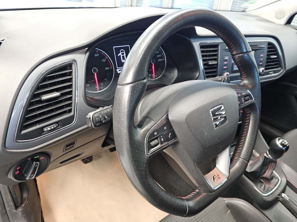 Seat Leon bei Hoffmann Automobile in Wolfsburg kaufen und sofort mitnehmen - Bild 20