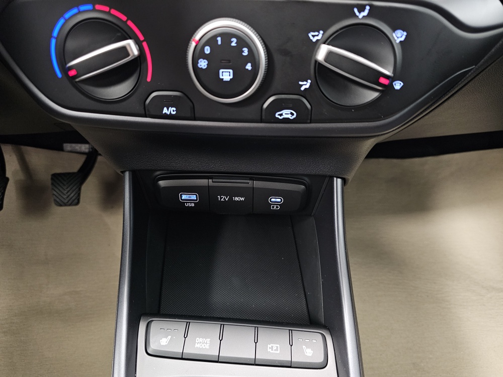 Hyundai Bayon bei Hoffmann Automobile in Wolfsburg kaufen und sofort mitnehmen - Bild 8