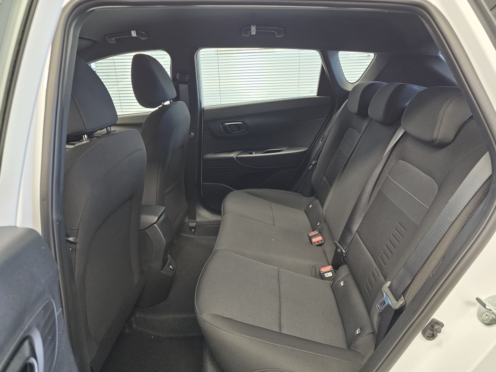 Hyundai Bayon bei Hoffmann Automobile in Wolfsburg kaufen und sofort mitnehmen - Bild 4