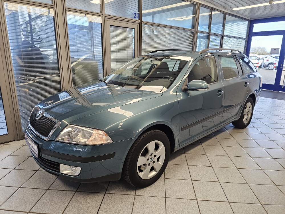 Skoda Octavia Combi Elegance für nur 2.500,- € bei Hoffmann Automobile in Wolfsburg kaufen und sofort mitnehmen