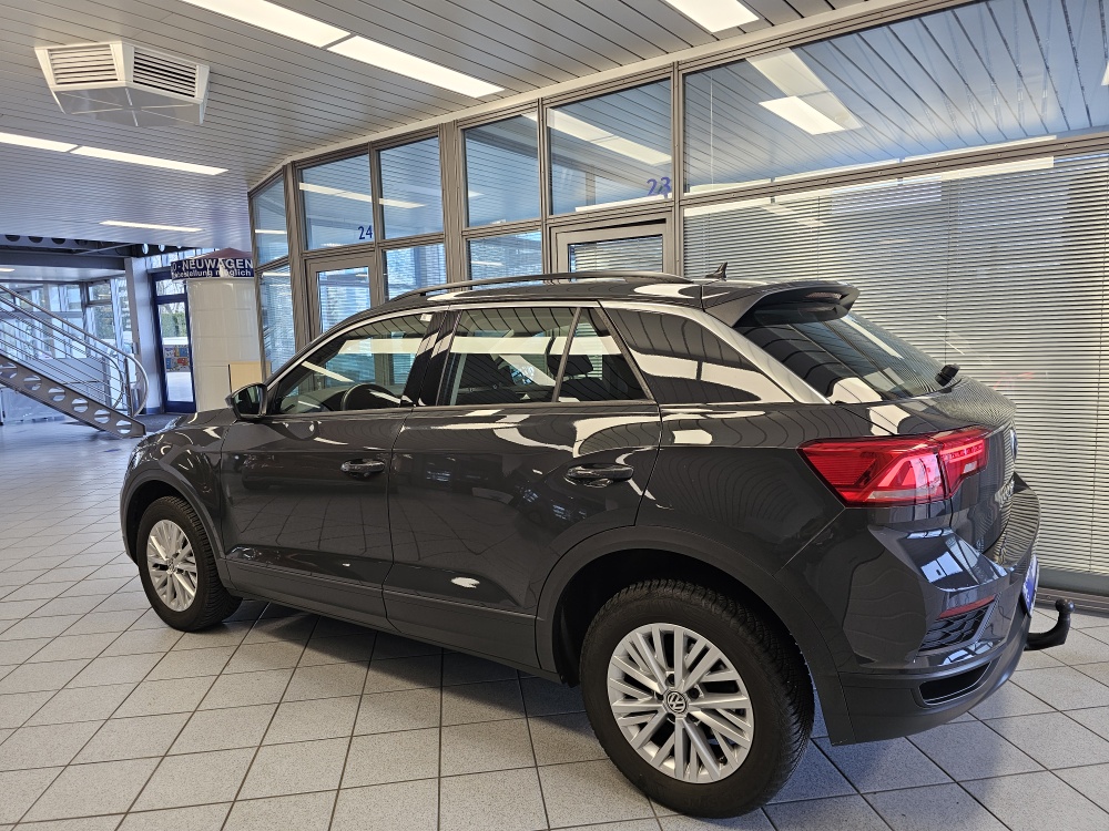 VW T-Roc bei Hoffmann Automobile in Wolfsburg kaufen und sofort mitnehmen - Bild 21