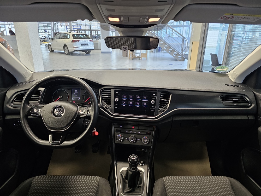 VW T-Roc bei Hoffmann Automobile in Wolfsburg kaufen und sofort mitnehmen - Bild 6