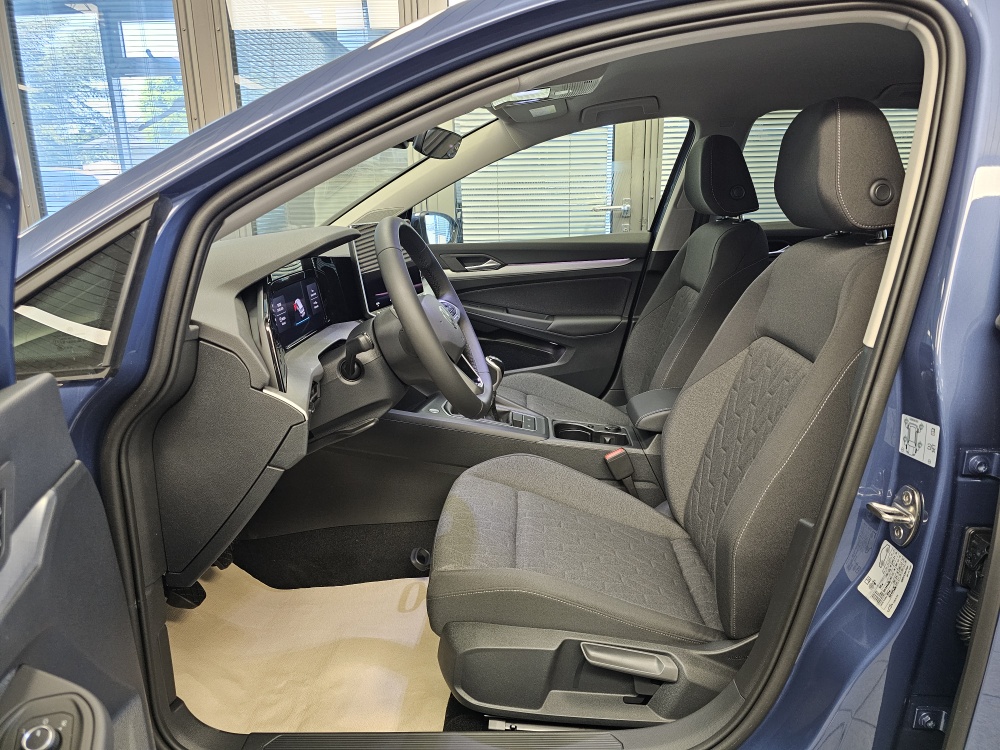 VW Golf Variant bei Hoffmann Automobile in Wolfsburg kaufen und sofort mitnehmen - Bild 24