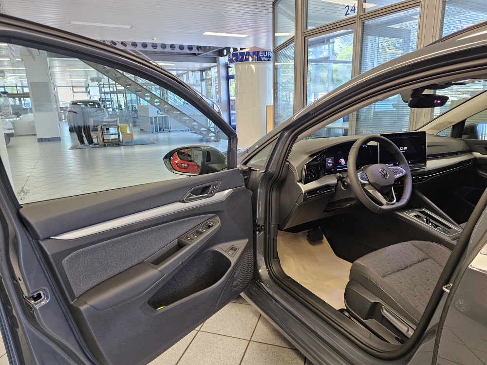 VW Golf Variant bei Hoffmann Automobile in Wolfsburg kaufen und sofort mitnehmen - Bild 26