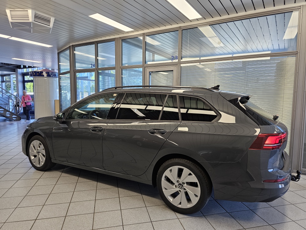 VW Golf Variant bei Hoffmann Automobile in Wolfsburg kaufen und sofort mitnehmen - Bild 27