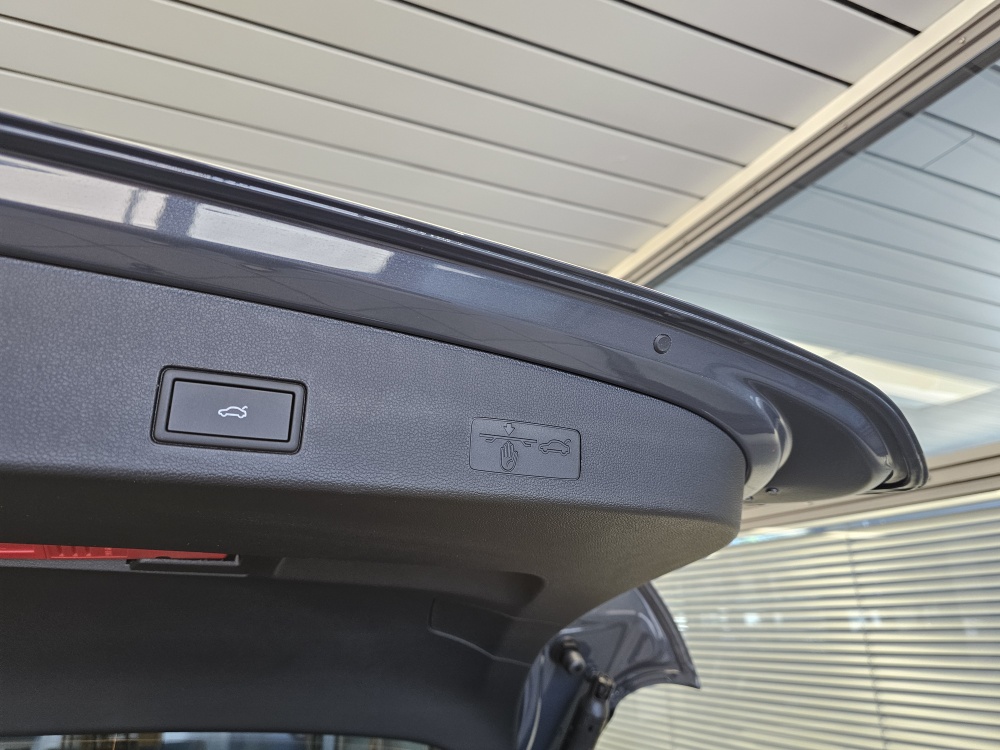 VW Golf Variant bei Hoffmann Automobile in Wolfsburg kaufen und sofort mitnehmen - Bild 3