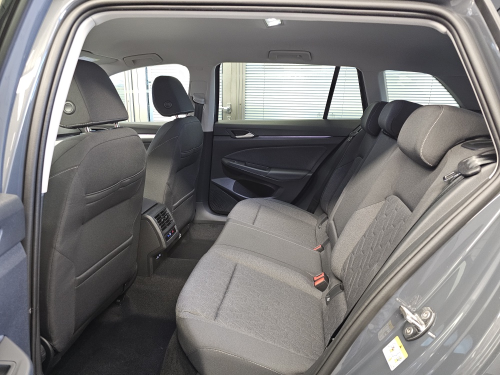 VW Golf Variant bei Hoffmann Automobile in Wolfsburg kaufen und sofort mitnehmen - Bild 7