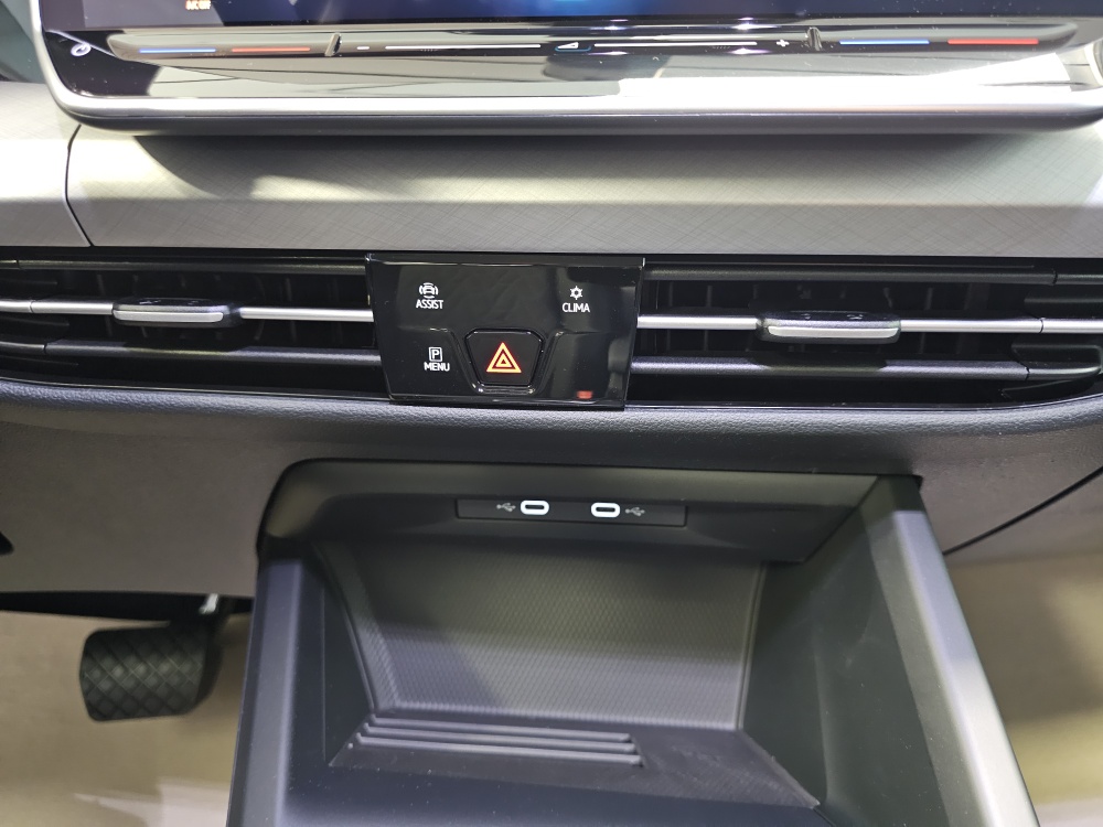VW Golf Variant bei Hoffmann Automobile in Wolfsburg kaufen und sofort mitnehmen - Bild 11