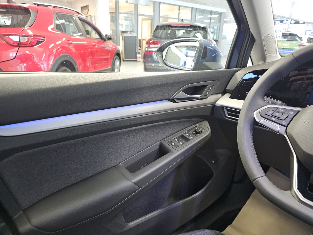 VW Golf Variant bei Hoffmann Automobile in Wolfsburg kaufen und sofort mitnehmen - Bild 22