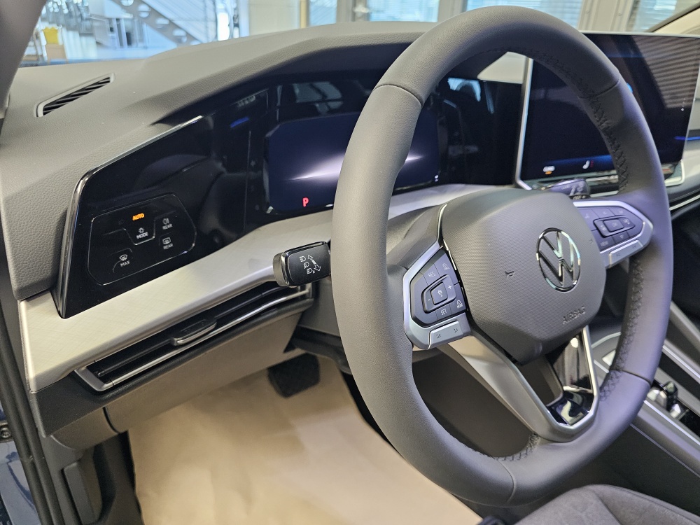 VW Golf Variant bei Hoffmann Automobile in Wolfsburg kaufen und sofort mitnehmen - Bild 24