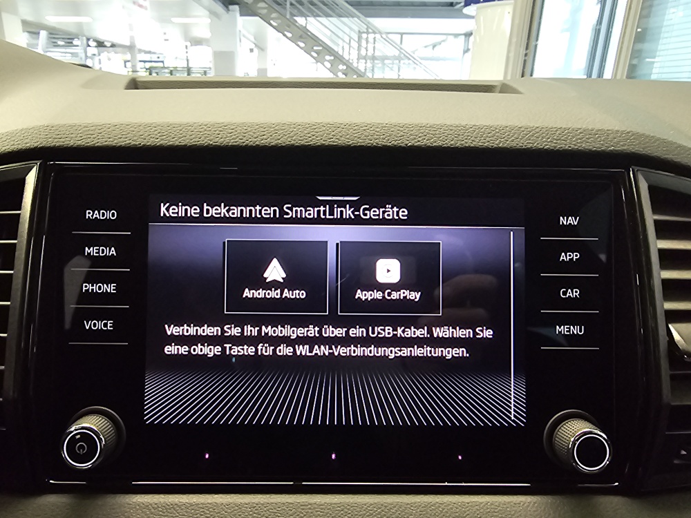 Skoda Karoq bei Hoffmann Automobile in Wolfsburg kaufen und sofort mitnehmen - Bild 15
