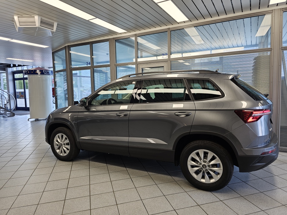 Skoda Karoq bei Hoffmann Automobile in Wolfsburg kaufen und sofort mitnehmen - Bild 25