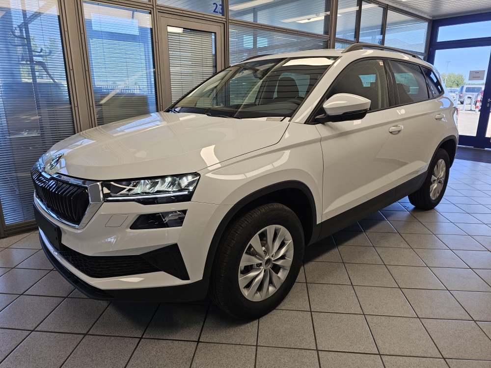 Skoda Karoq Selection für nur 32.650,- € bei Hoffmann Automobile in Wolfsburg kaufen und sofort mitnehmen