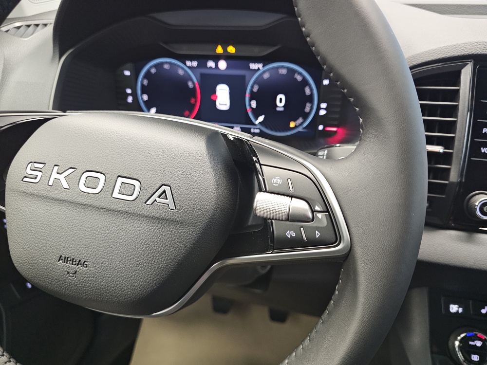 Skoda Karoq bei Hoffmann Automobile in Wolfsburg kaufen und sofort mitnehmen - Bild 20