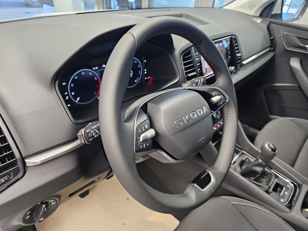 Skoda Karoq bei Hoffmann Automobile in Wolfsburg kaufen und sofort mitnehmen - Bild 24