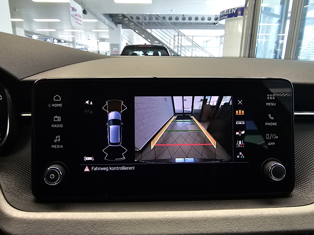 Skoda Kamiq bei Hoffmann Automobile in Wolfsburg kaufen und sofort mitnehmen - Bild 18