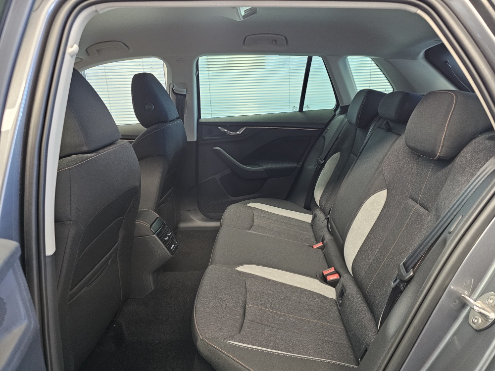 Skoda Kamiq bei Hoffmann Automobile in Wolfsburg kaufen und sofort mitnehmen - Bild 6