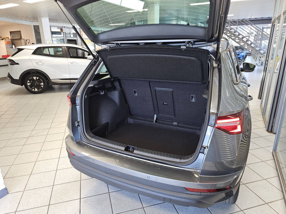 Skoda Karoq bei Hoffmann Automobile in Wolfsburg kaufen und sofort mitnehmen - Bild 2