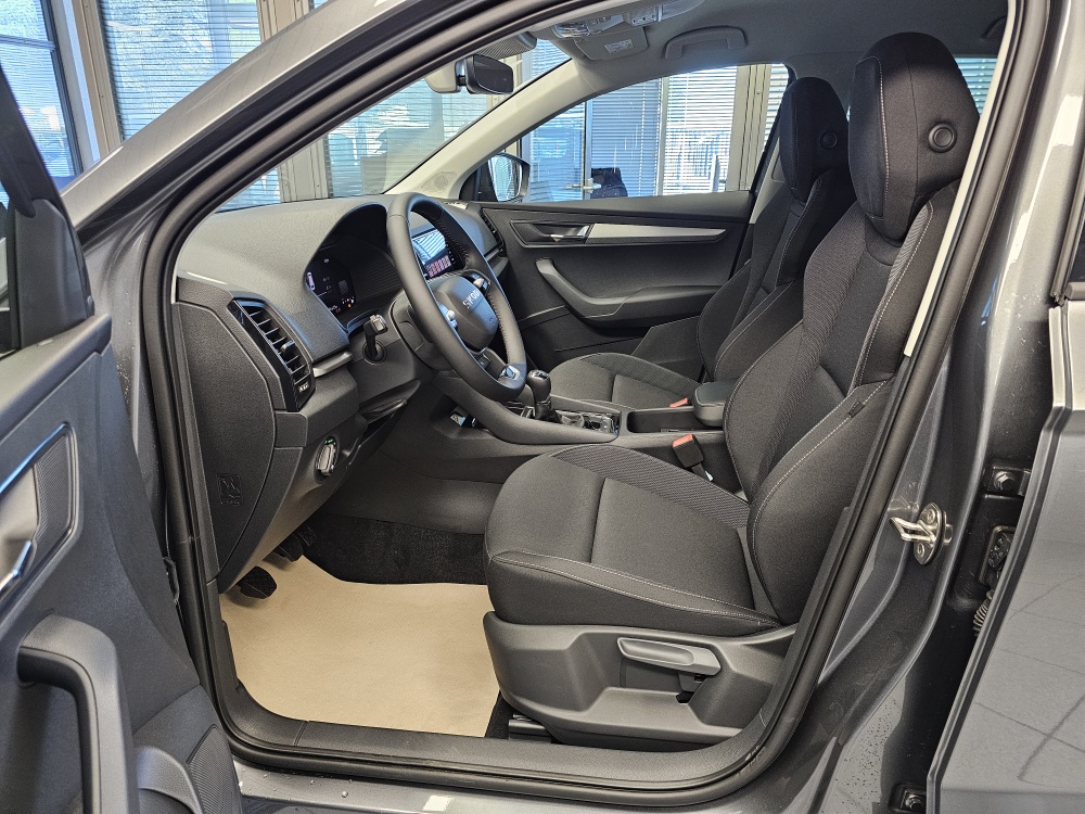 Skoda Karoq bei Hoffmann Automobile in Wolfsburg kaufen und sofort mitnehmen - Bild 24