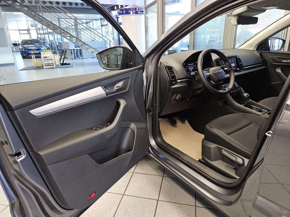 Skoda Karoq bei Hoffmann Automobile in Wolfsburg kaufen und sofort mitnehmen - Bild 25