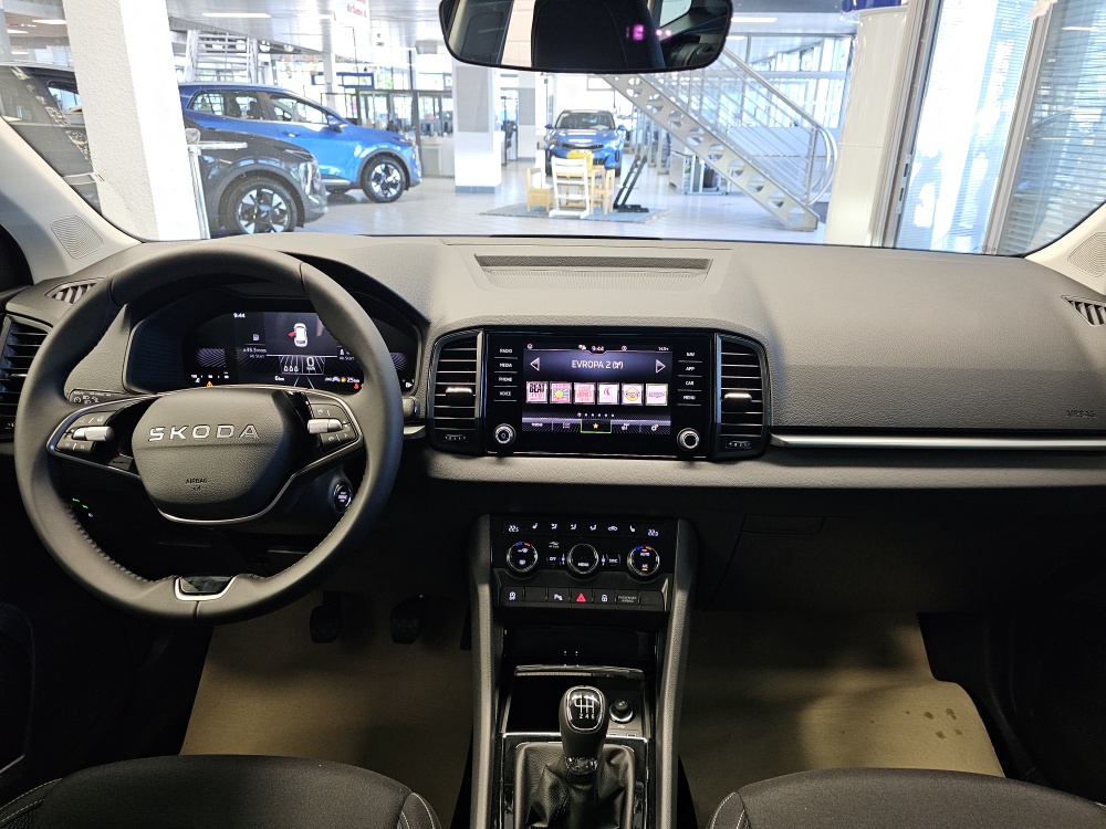 Skoda Karoq bei Hoffmann Automobile in Wolfsburg kaufen und sofort mitnehmen - Bild 6