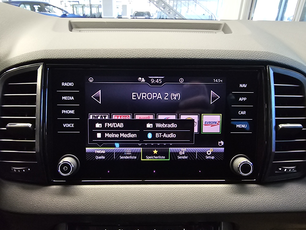 Skoda Karoq bei Hoffmann Automobile in Wolfsburg kaufen und sofort mitnehmen - Bild 9