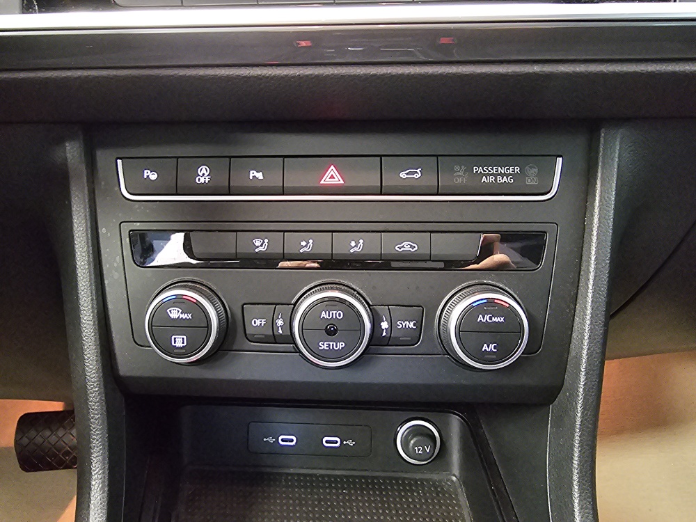 Seat Ateca bei Hoffmann Automobile in Wolfsburg kaufen und sofort mitnehmen - Bild 11