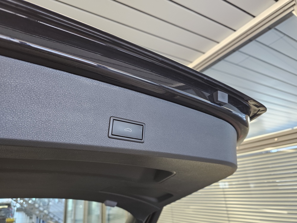 Seat Ateca bei Hoffmann Automobile in Wolfsburg kaufen und sofort mitnehmen - Bild 3