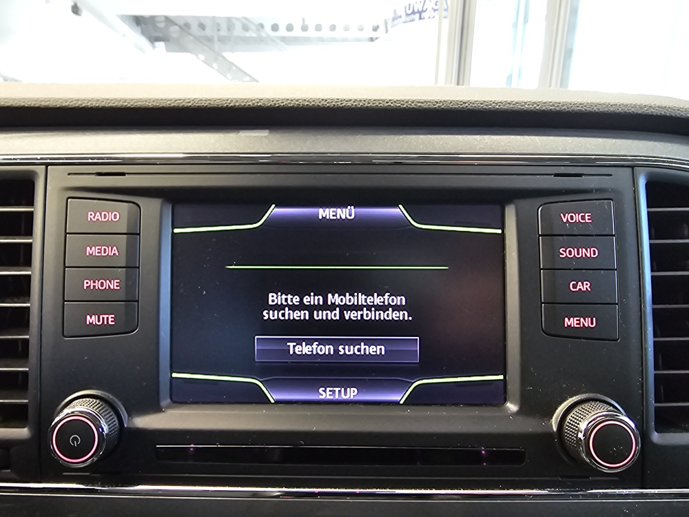 Seat Leon bei Hoffmann Automobile in Wolfsburg kaufen und sofort mitnehmen - Bild 11