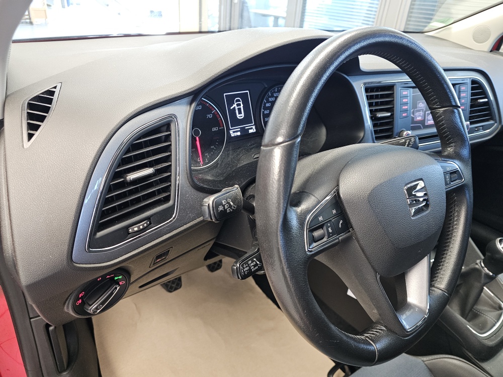 Seat Leon bei Hoffmann Automobile in Wolfsburg kaufen und sofort mitnehmen - Bild 18