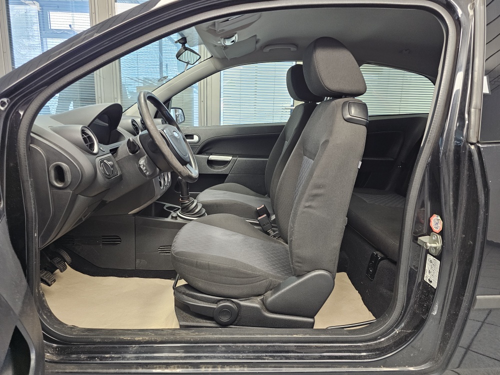 Ford Fiesta bei Hoffmann Automobile in Wolfsburg kaufen und sofort mitnehmen - Bild 10