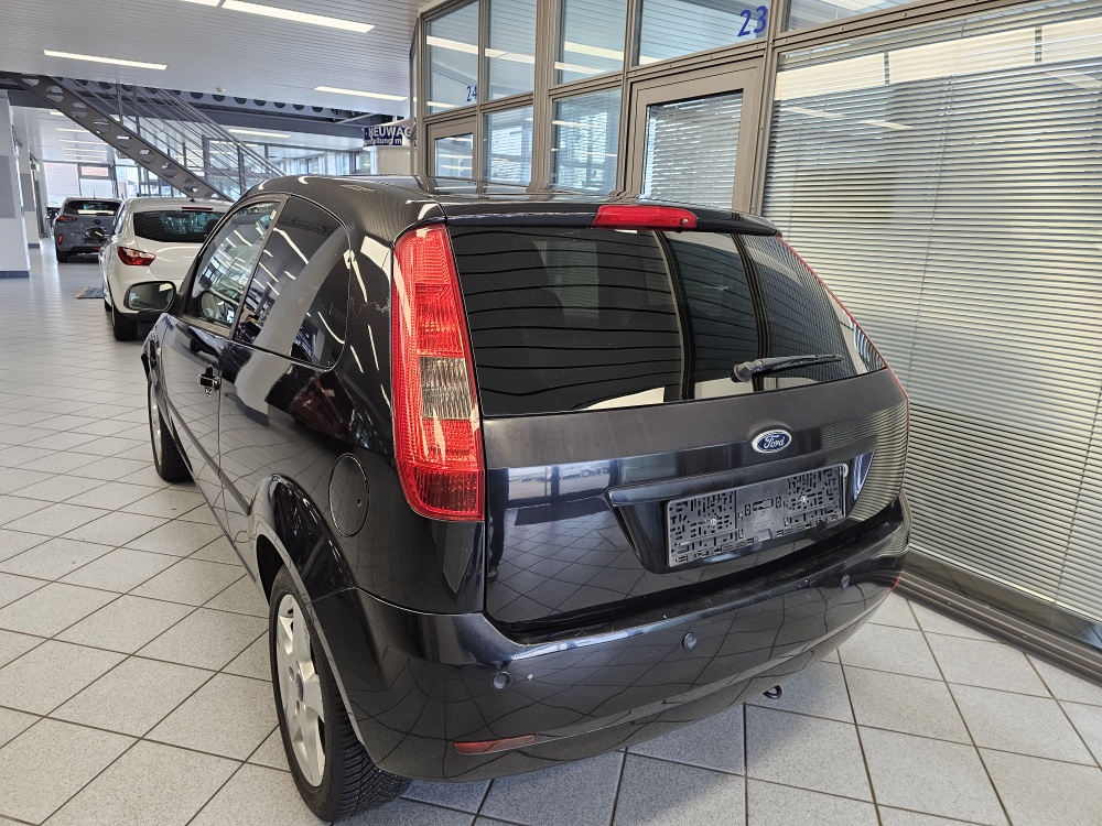 Ford Fiesta bei Hoffmann Automobile in Wolfsburg kaufen und sofort mitnehmen - Bild 3