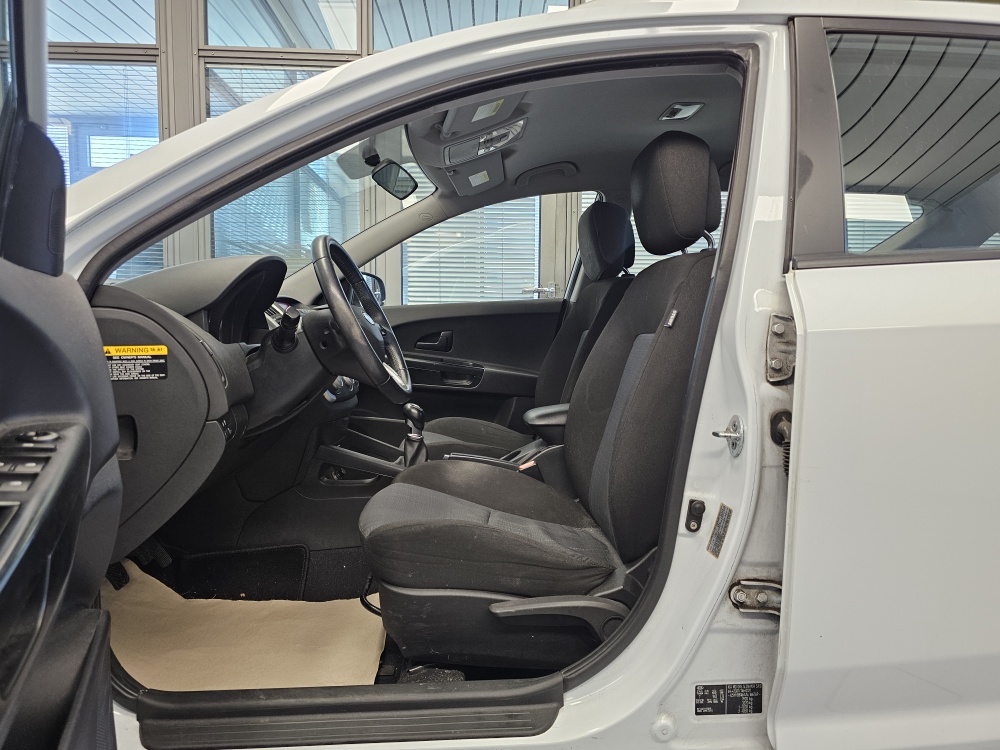 Kia Ceed bei Hoffmann Automobile in Wolfsburg kaufen und sofort mitnehmen - Bild 14