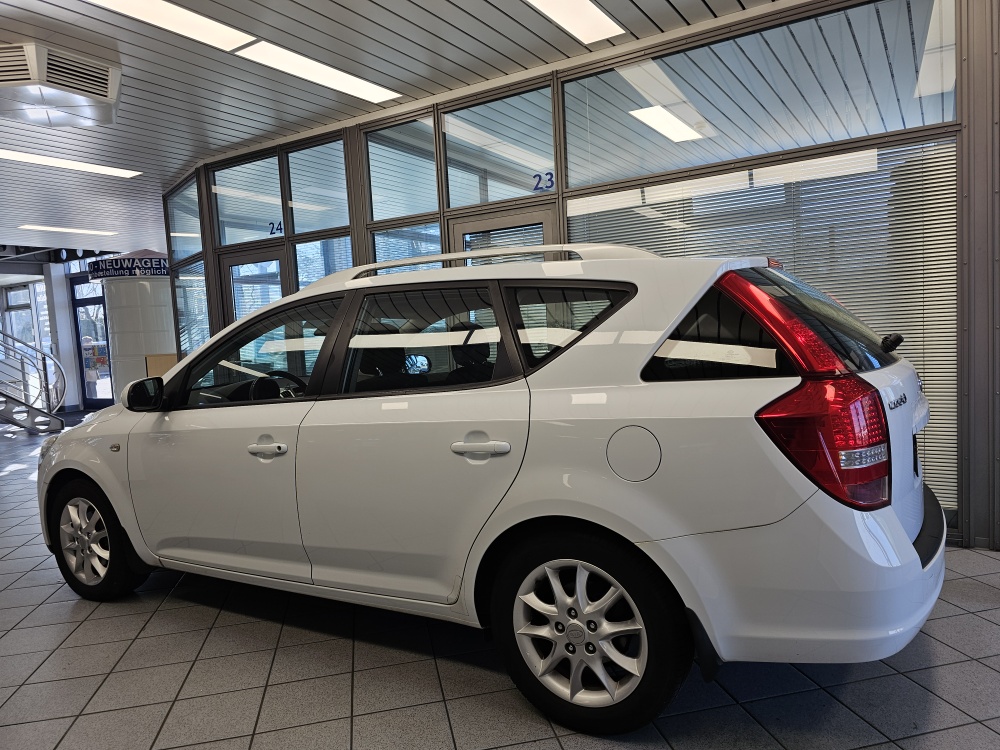 Kia Ceed bei Hoffmann Automobile in Wolfsburg kaufen und sofort mitnehmen - Bild 16