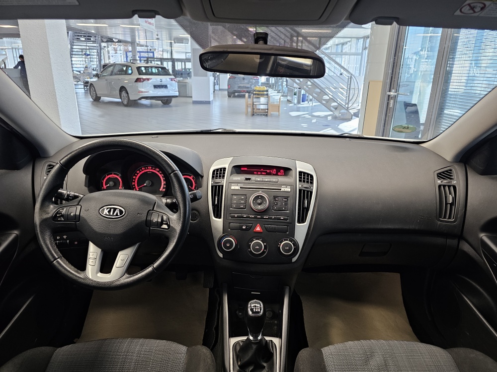 Kia Ceed bei Hoffmann Automobile in Wolfsburg kaufen und sofort mitnehmen - Bild 5