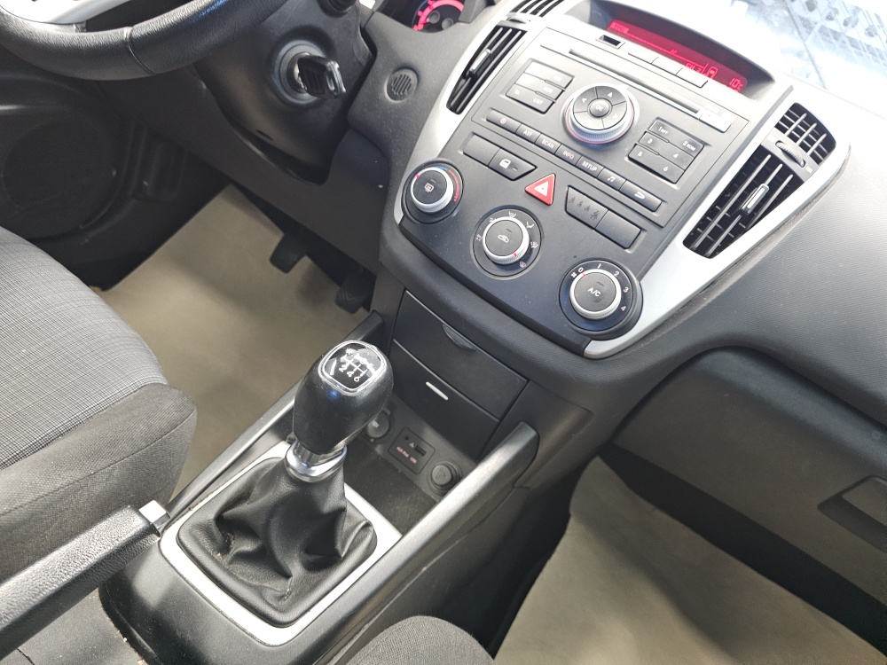 Kia Ceed bei Hoffmann Automobile in Wolfsburg kaufen und sofort mitnehmen - Bild 6