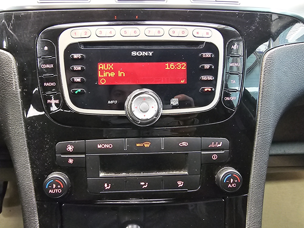 Ford Galaxy bei Hoffmann Automobile in Wolfsburg kaufen und sofort mitnehmen - Bild 12