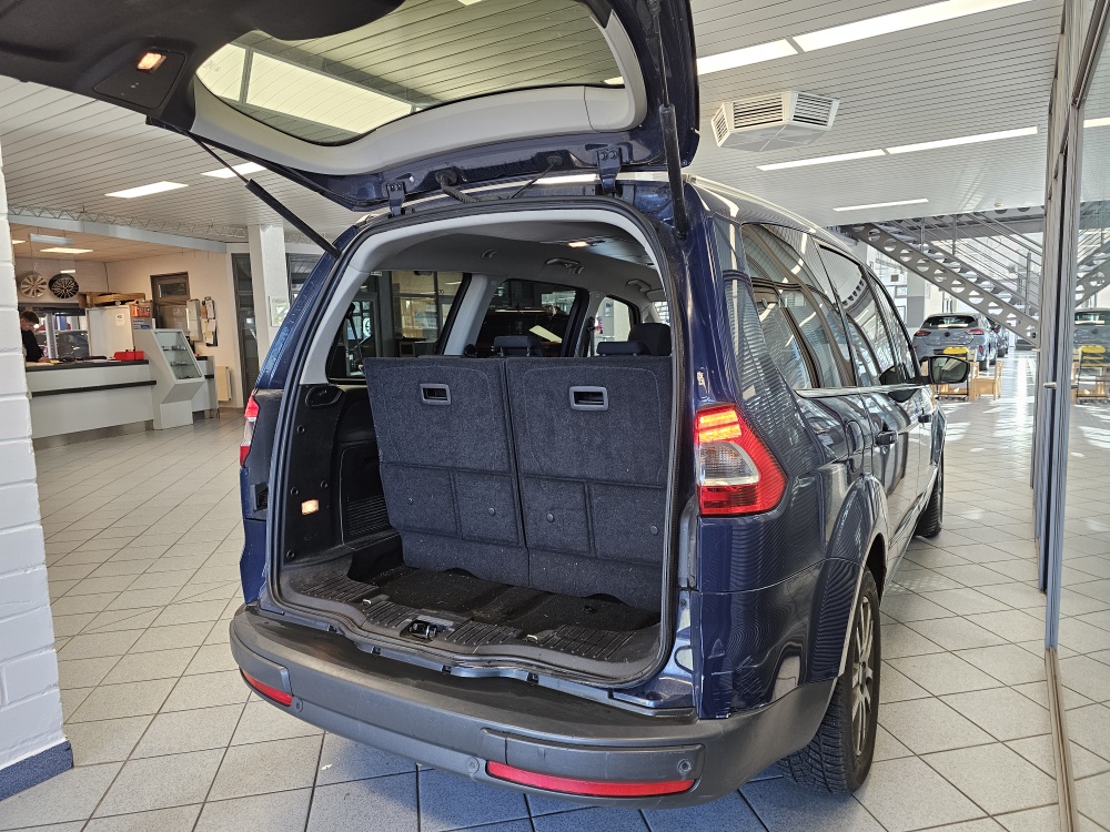 Ford Galaxy bei Hoffmann Automobile in Wolfsburg kaufen und sofort mitnehmen - Bild 2