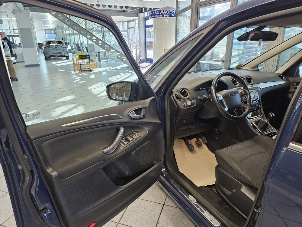 Ford Galaxy bei Hoffmann Automobile in Wolfsburg kaufen und sofort mitnehmen - Bild 20