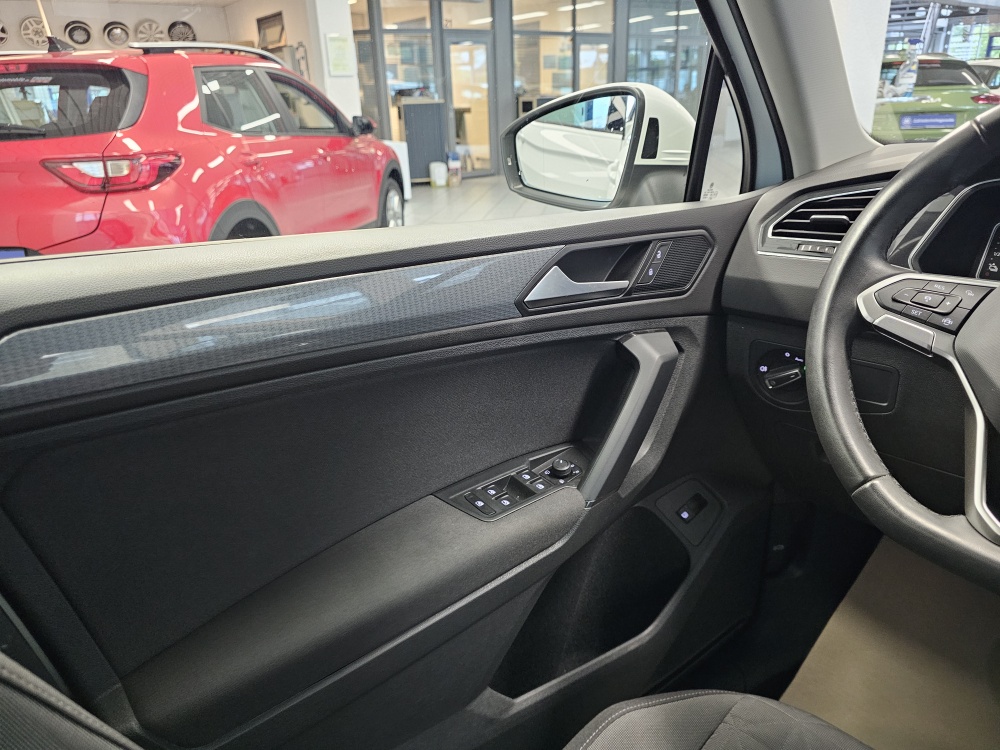 VW Tiguan bei Hoffmann Automobile in Wolfsburg kaufen und sofort mitnehmen - Bild 21