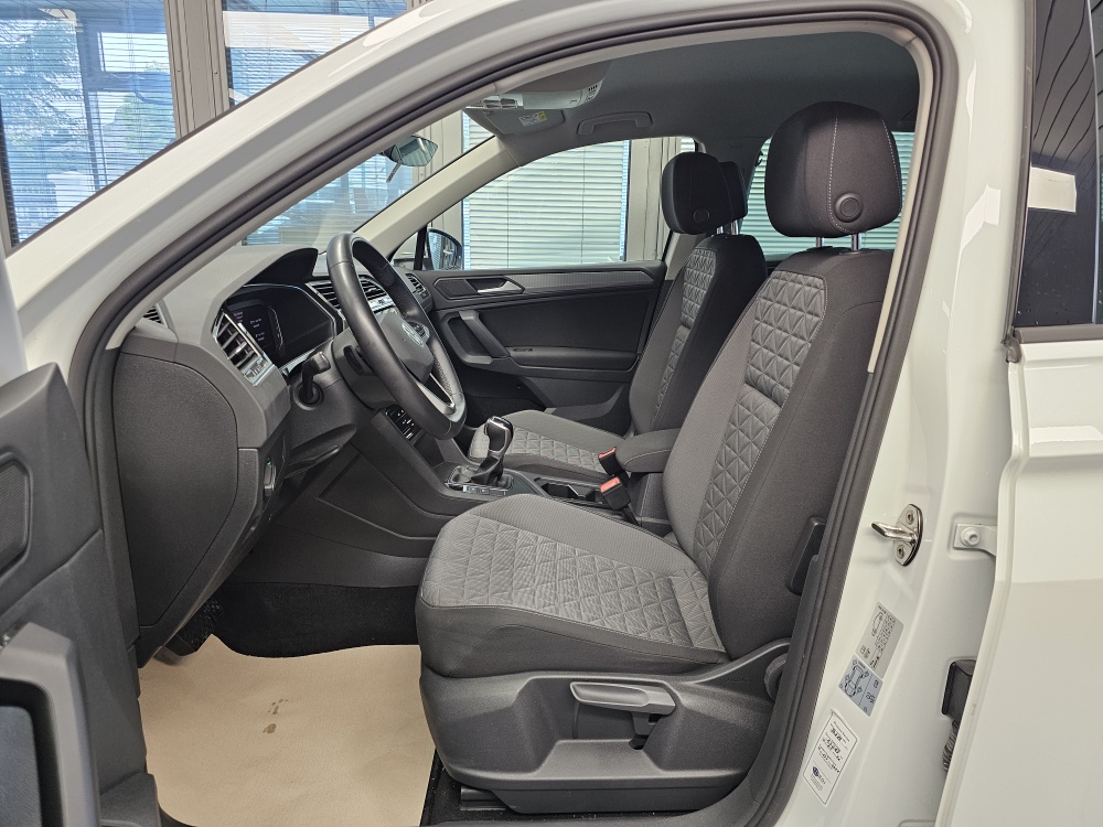 VW Tiguan bei Hoffmann Automobile in Wolfsburg kaufen und sofort mitnehmen - Bild 24