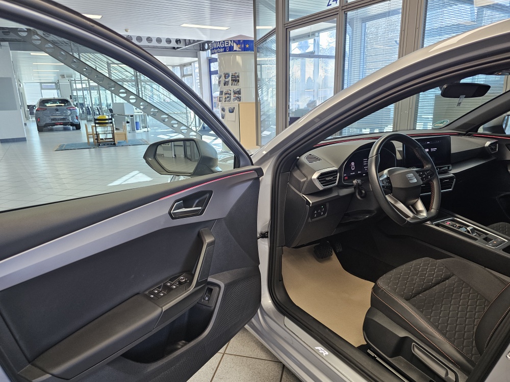 Seat Leon bei Hoffmann Automobile in Wolfsburg kaufen und sofort mitnehmen - Bild 31