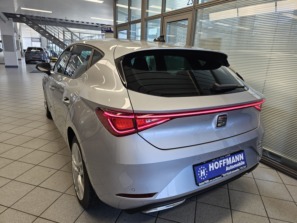 Seat Leon bei Hoffmann Automobile in Wolfsburg kaufen und sofort mitnehmen - Bild 4